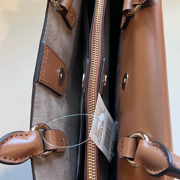 Authentic‎ Michael Kors Hamilton Legacy Large Logo Belted Satchel Vanilla/Acorn - Picture 8 of 8